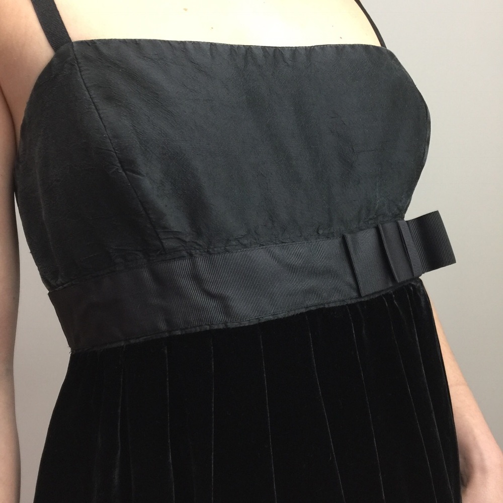 Le Lis Blanc Black Velvet Babydoll Midi Dress - Picture 8 of 8